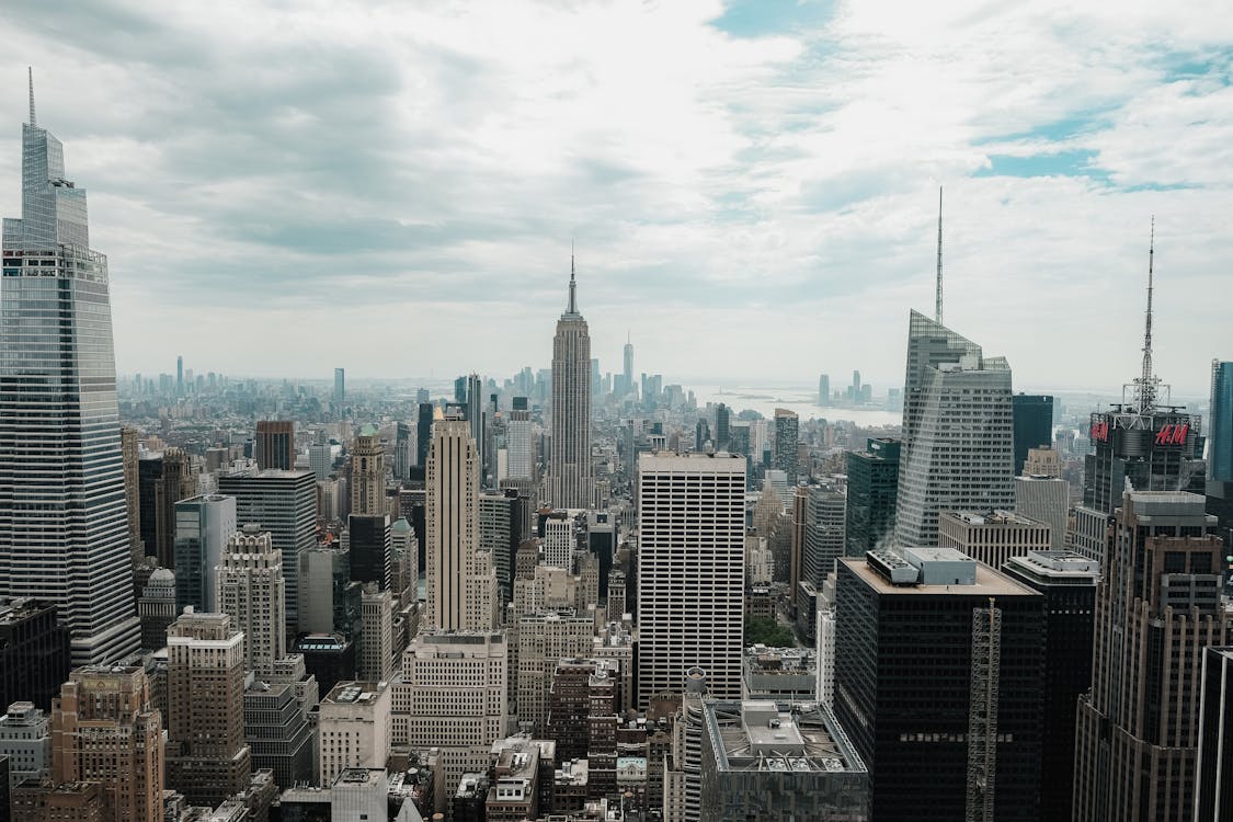 Commercial Real Estate in 2025: The Latest Moves Shaping the Industry